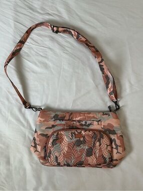 Lug Samba XL Crossbody Bag - Pink Camo Quilted Travel Organizer Lightweight